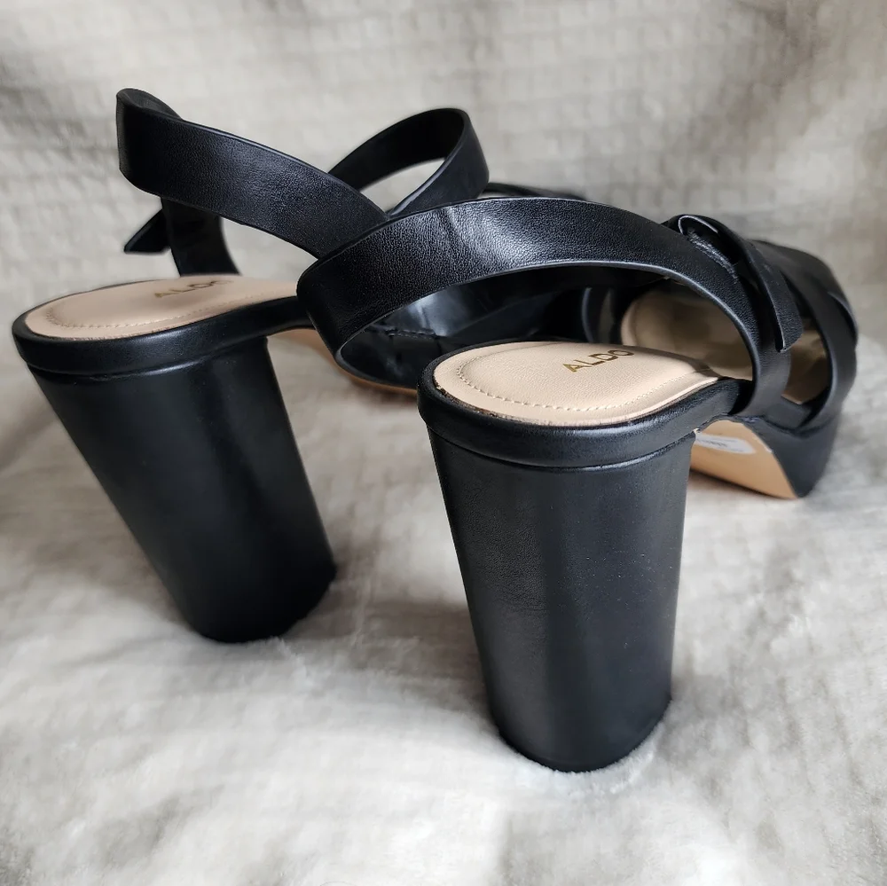 EUC ✅️ Black Platform Sandals Pumps Heels - Picture 4 of 8
